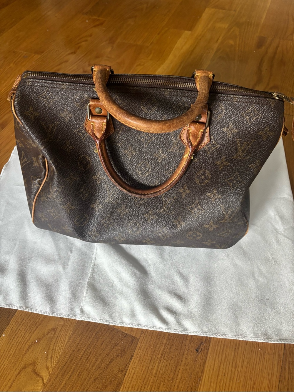 Louis Vuitton Vintage Speedy 30 Monogram Canvas Handbag - Picture 12 of 13